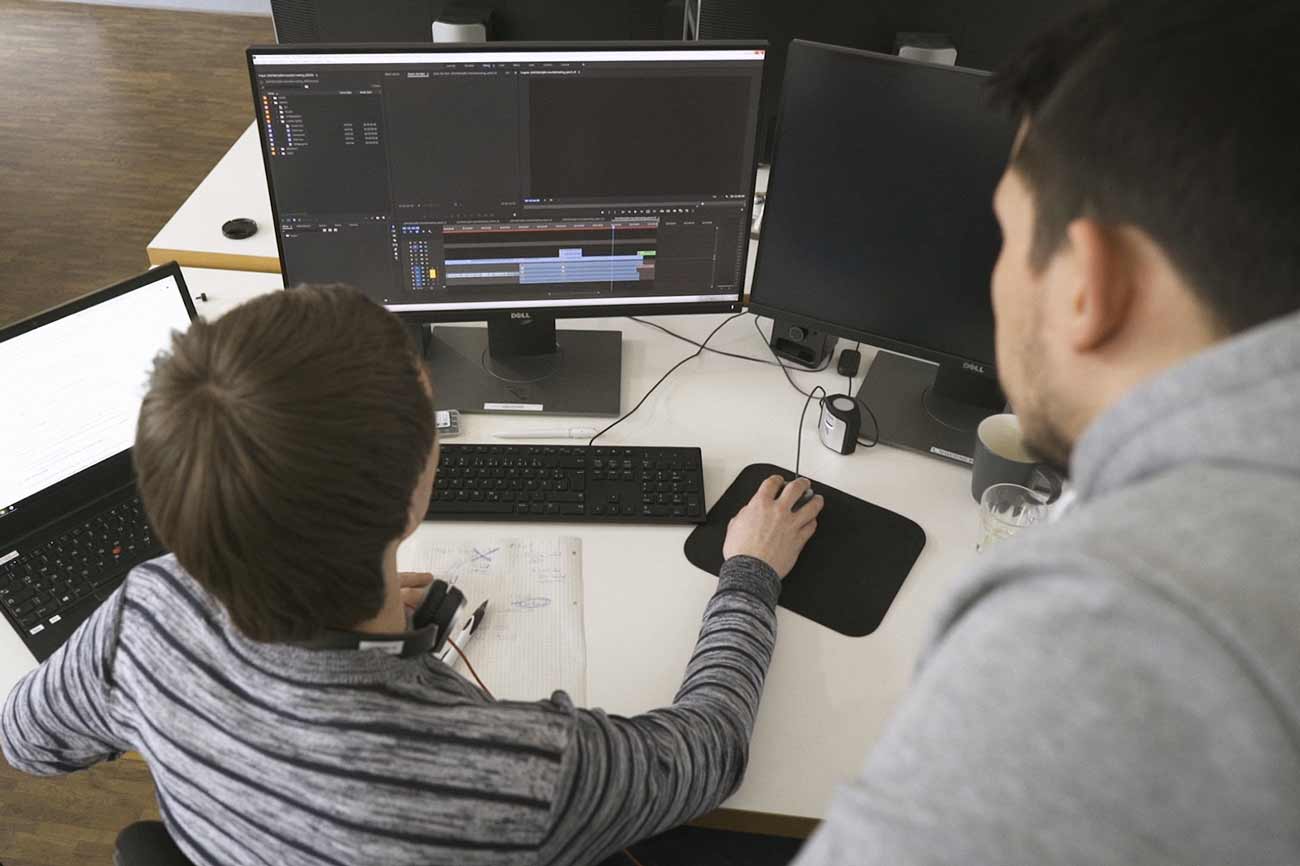 Mediengestalter bei der Arbeit