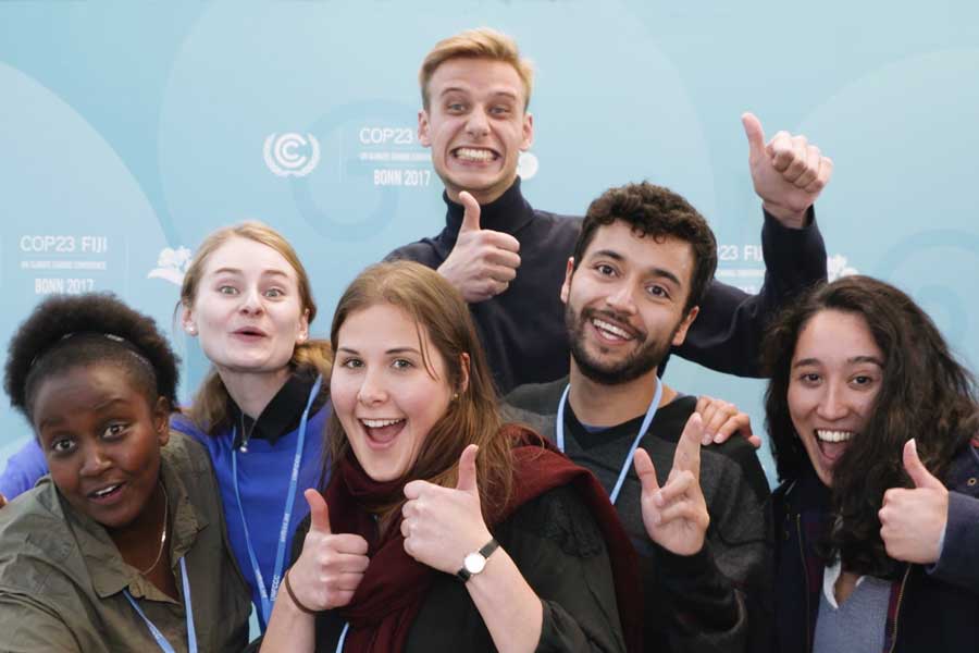 gruppe von freiwilligen bei cop23